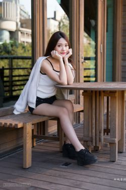 日韩巨胸美女爱搞在线播放